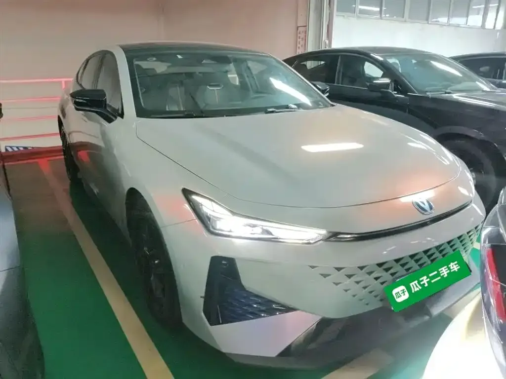 Changan UNI-V 2024 из CN, фото 4