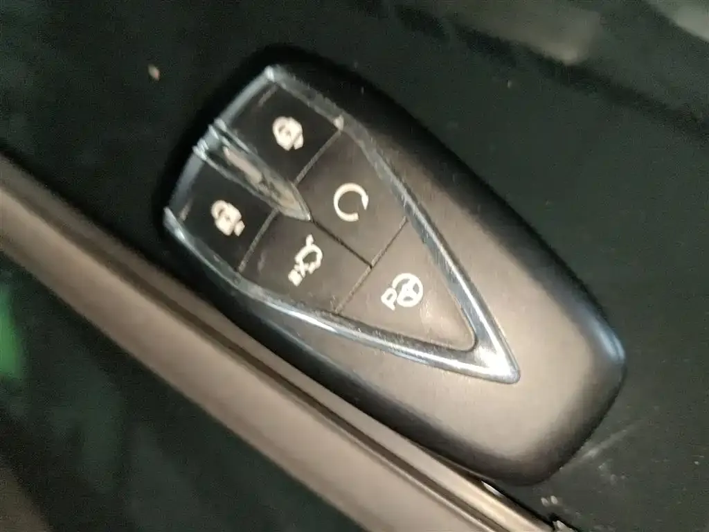 Changan UNI-V 2024 из CN, фото 9