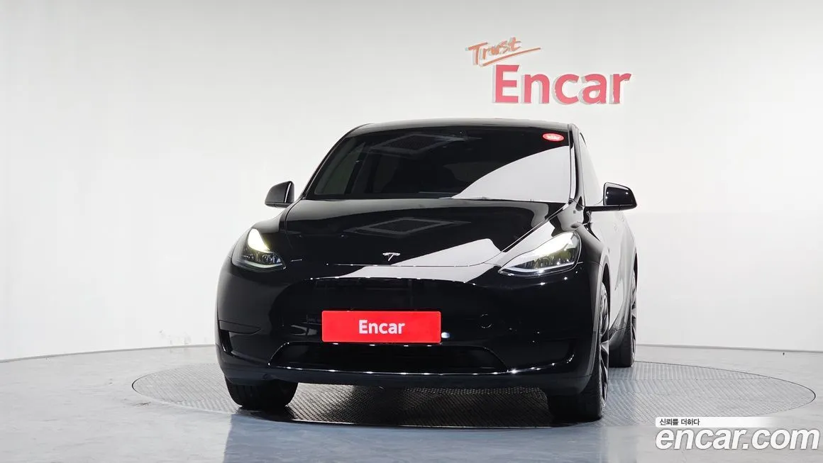 Tesla Model Y — фото 3