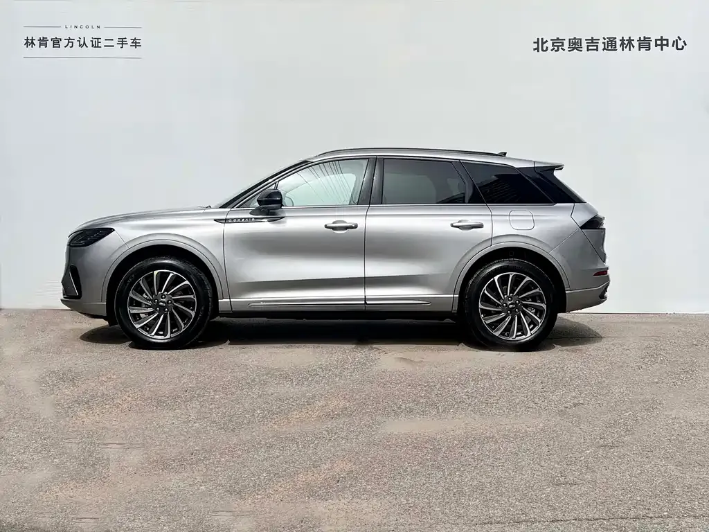 Lincoln Corsair 2024 из CN, фото 3