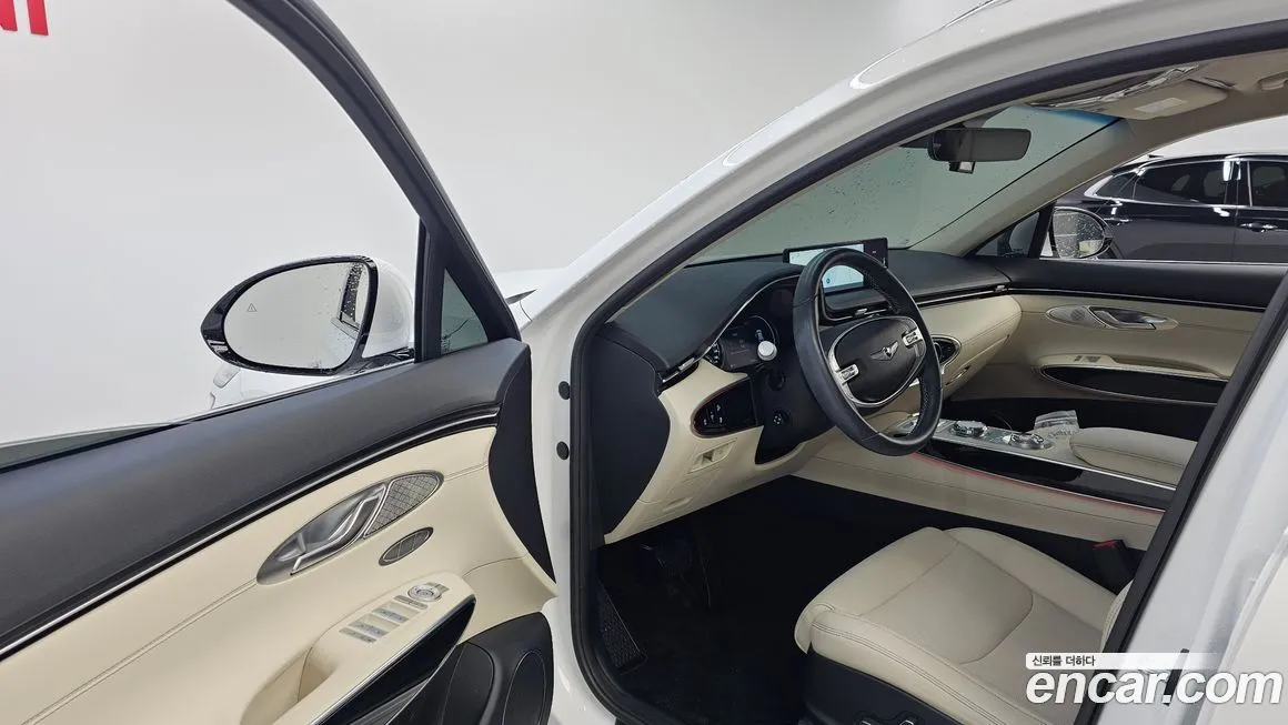 Genesis GV70 — фото 10