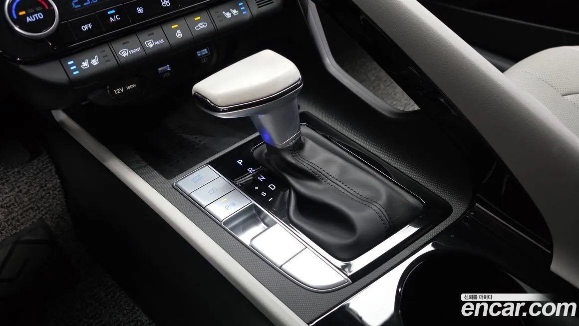 Hyundai AVANTE — фото 9