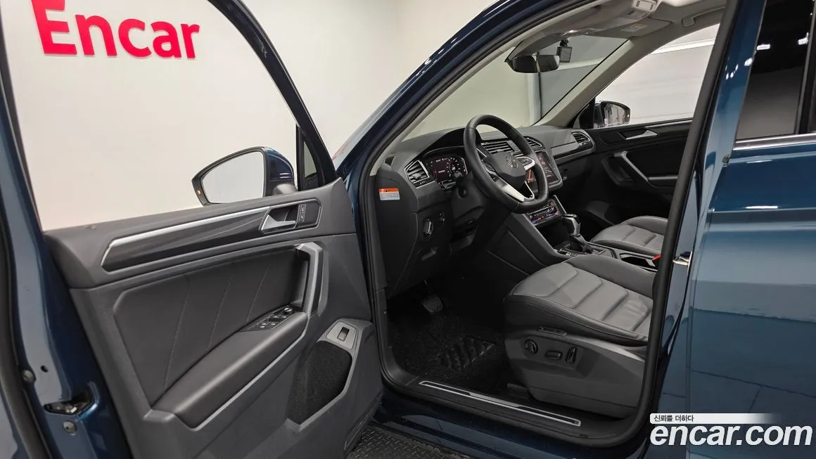Volkswagen Tiguan — фото 10