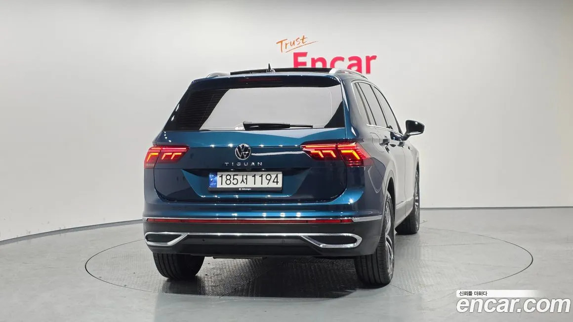 Volkswagen Tiguan — фото 4