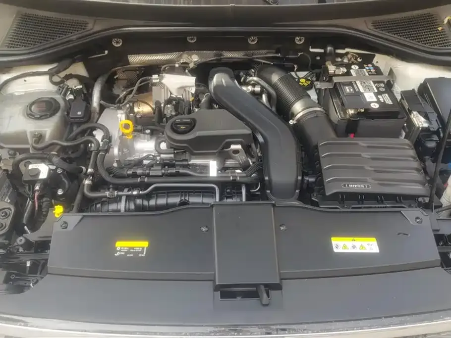 Volkswagen T-Roc 2023 из CN, фото 10
