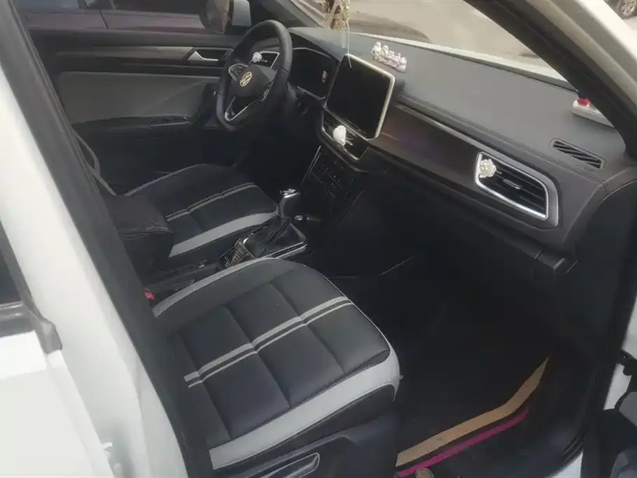 Volkswagen T-Roc 2023 из CN, фото 8