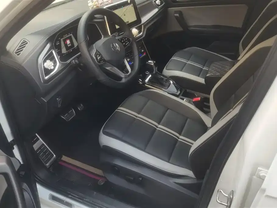 Volkswagen T-Roc 2023 из CN, фото 9