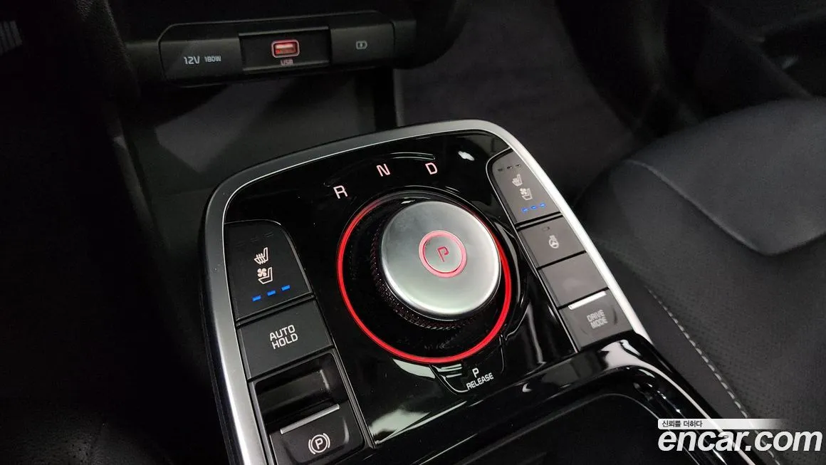 Kia Niro — фото 9