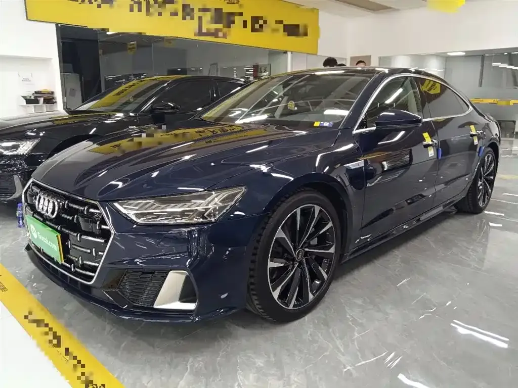 Audi A7L 2021 из CN, фото 1
