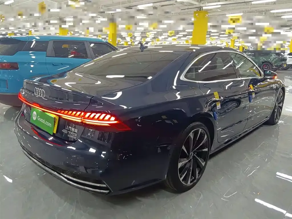 Audi A7L 2021 из CN, фото 7
