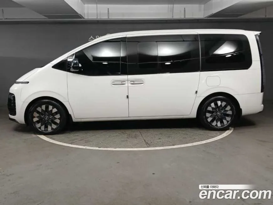 Hyundai Staria 2022 из KR, фото 3