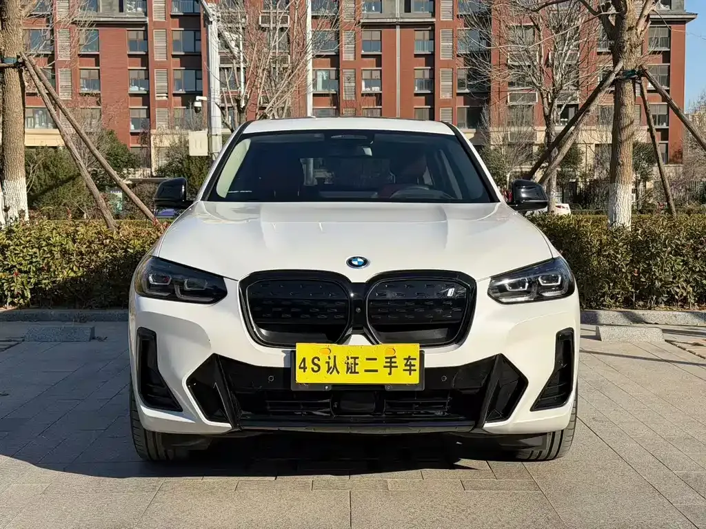 BMW iX3 — фото 2