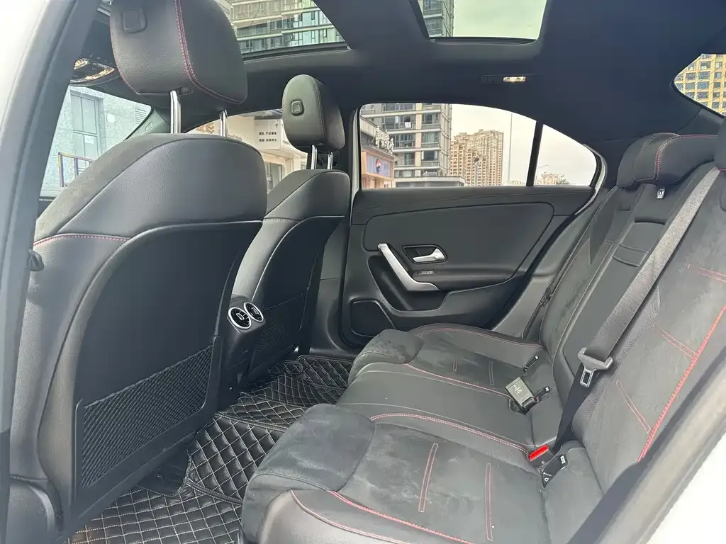 Mercedes-Benz A-Class 2023 из CN, фото 10