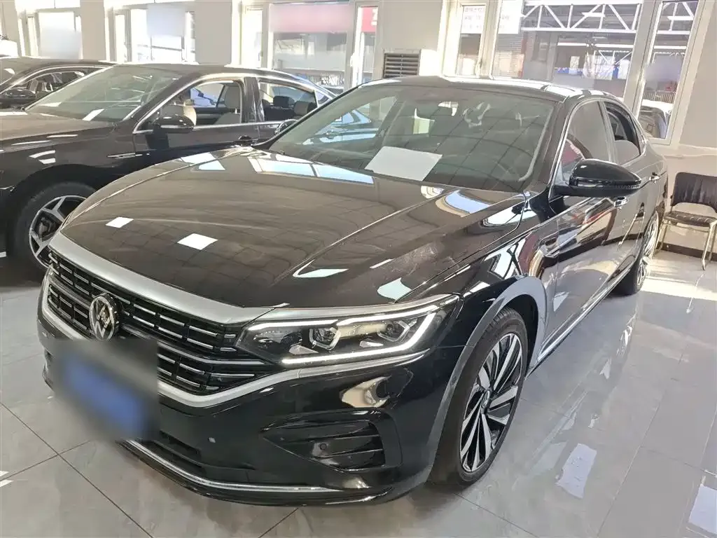 Volkswagen Passat 2023 из CN, фото 2