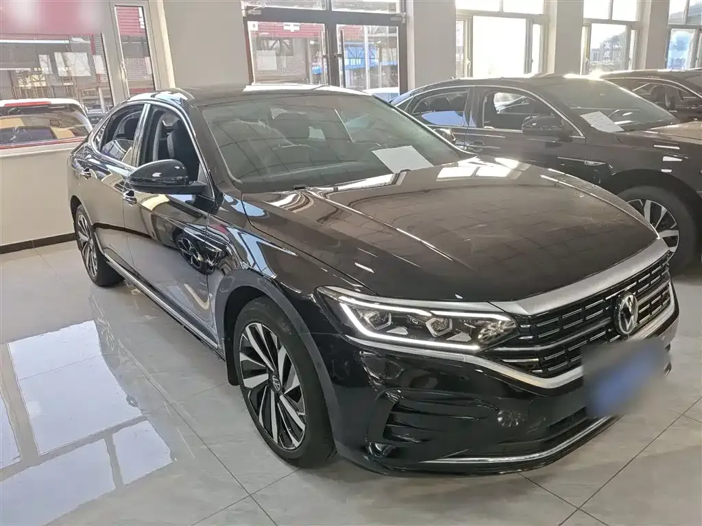 Volkswagen Passat 2023 из CN, фото 4