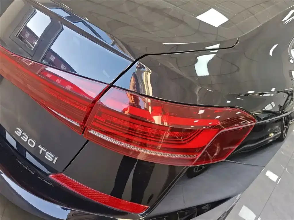 Volkswagen Passat 2023 из CN, фото 8