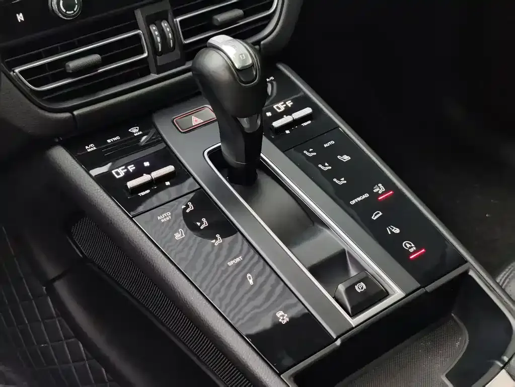 Porsche Macan 2023 из CN, фото 10