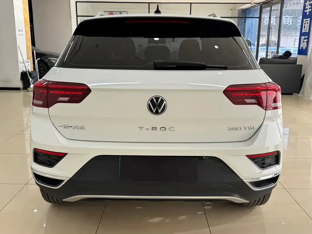 Volkswagen T-Roc — фото 5