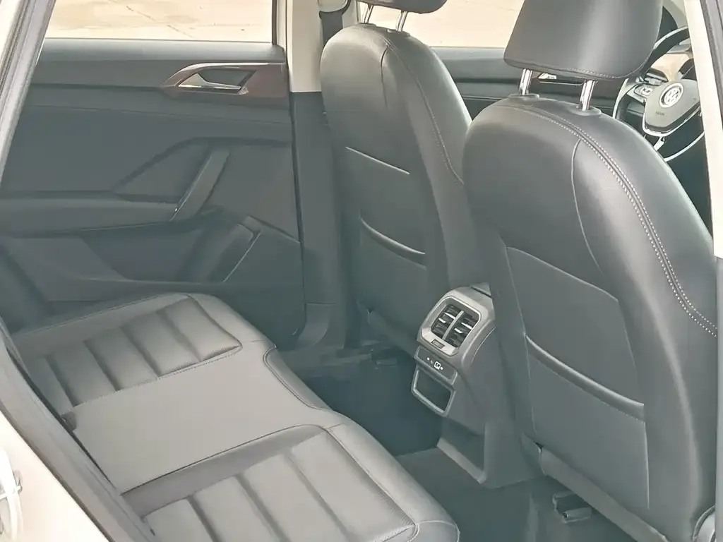 Volkswagen Tharu 2022 из CN, фото 4