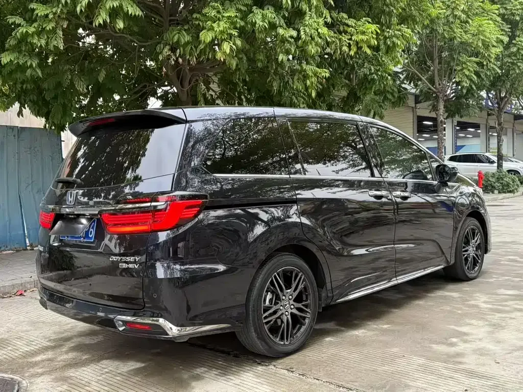 Honda Odyssey 2022 из CN, фото 4