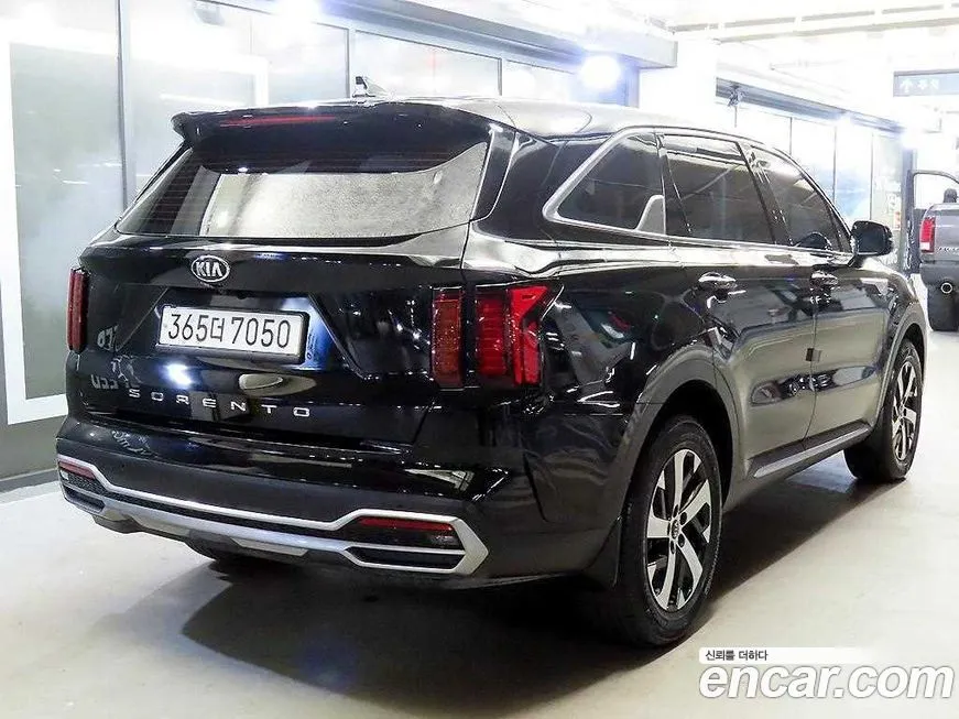 Kia Sorento — фото 4