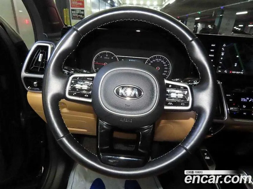 Kia Sorento — фото 8