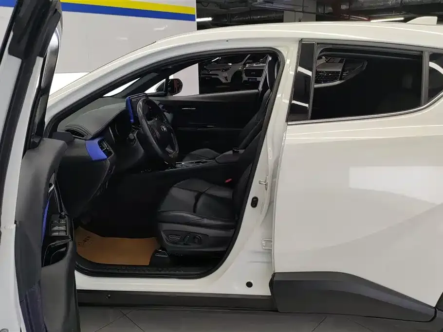 Toyota C-HR 2021 из CN, фото 9