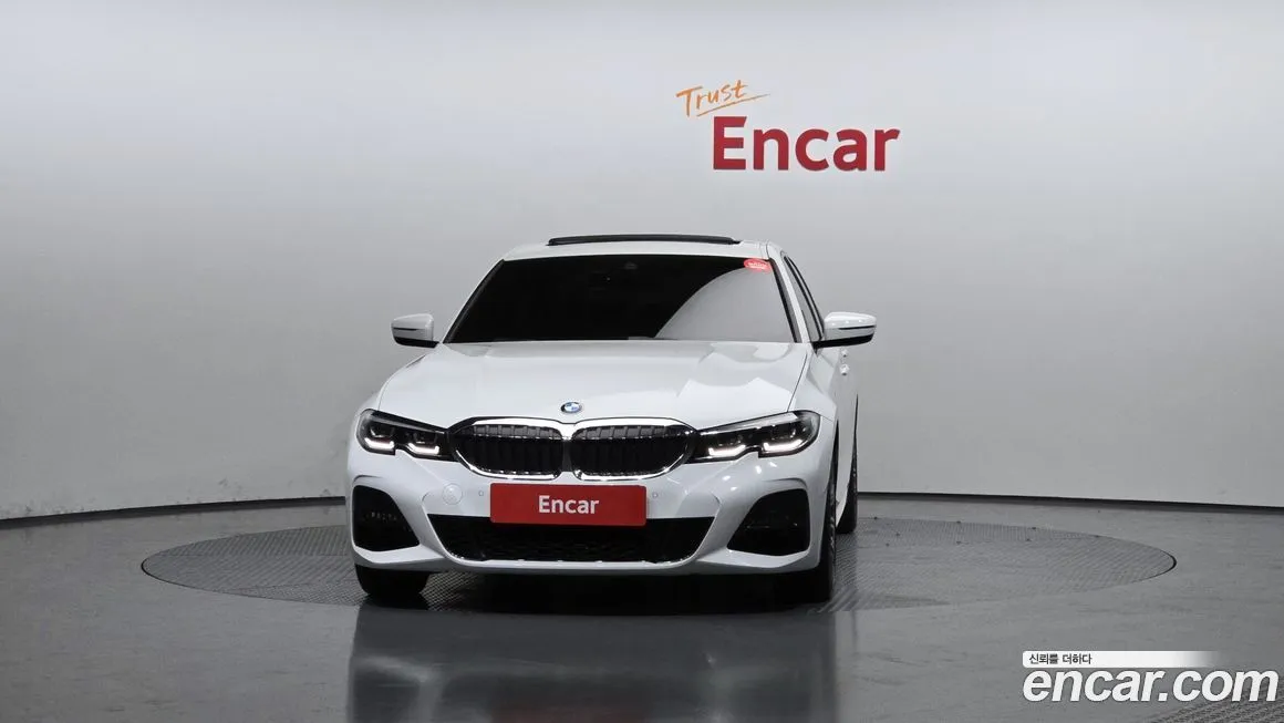 BMW 3-Series 2021 из KR, фото 3