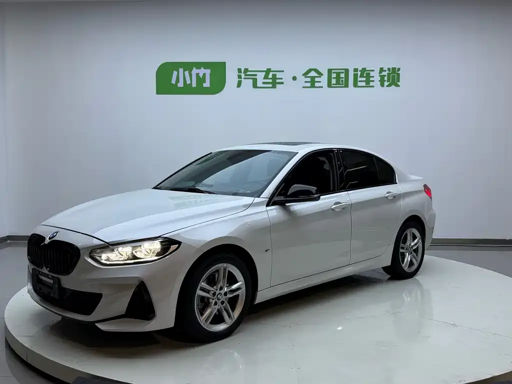 BMW 1 Series 2021 из CN, фото 1