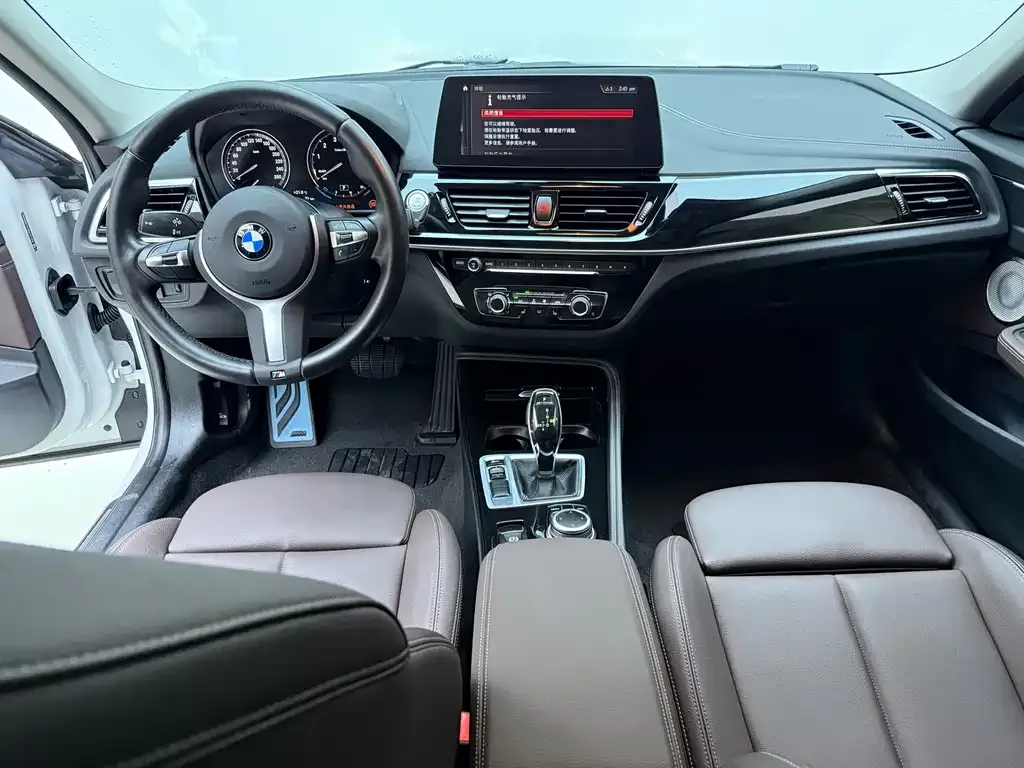 BMW 1 Series 2021 из CN, фото 10