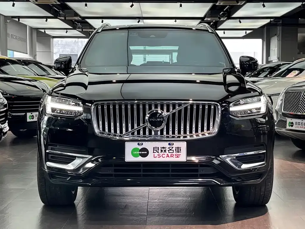 Volvo XC90 — фото 2
