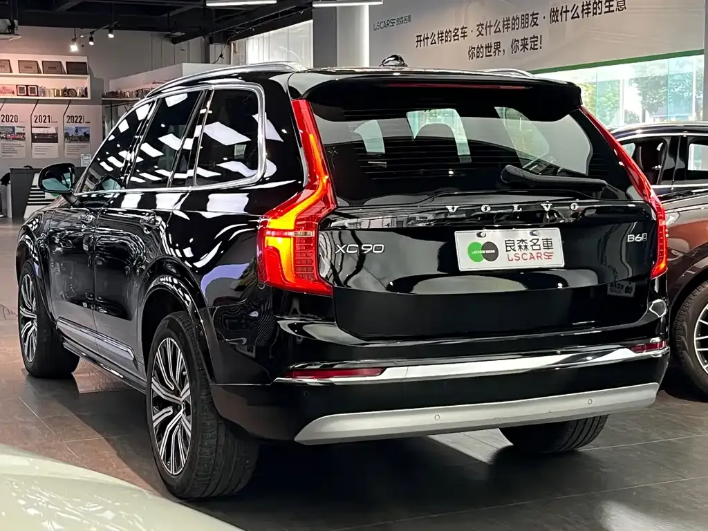 Volvo XC90 — фото 4