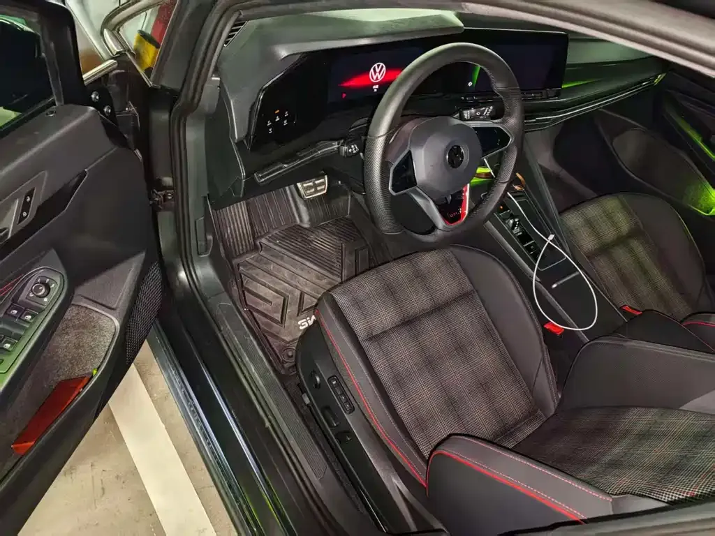 Volkswagen Golf GTI 2023 из CN, фото 6