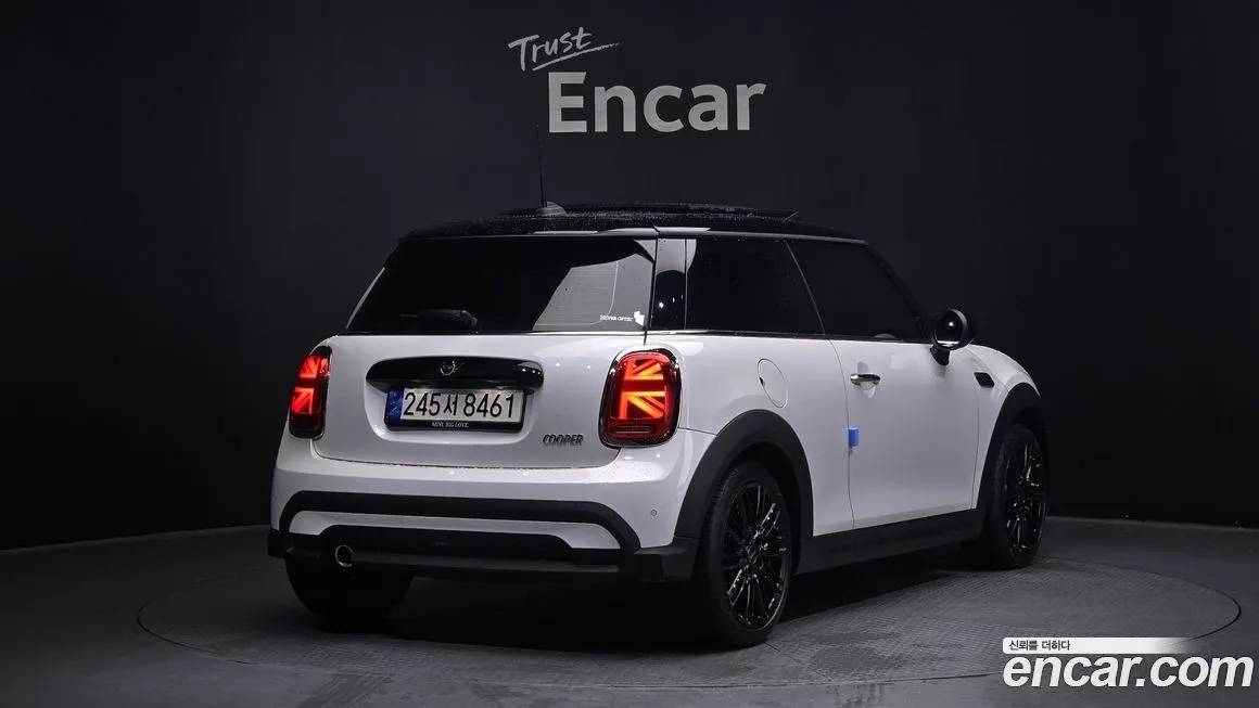 Mini Cooper 2024 из KR, фото 2