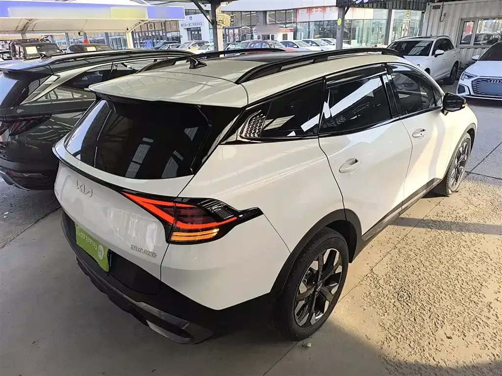 Kia Sportage 2023 из CN, фото 7