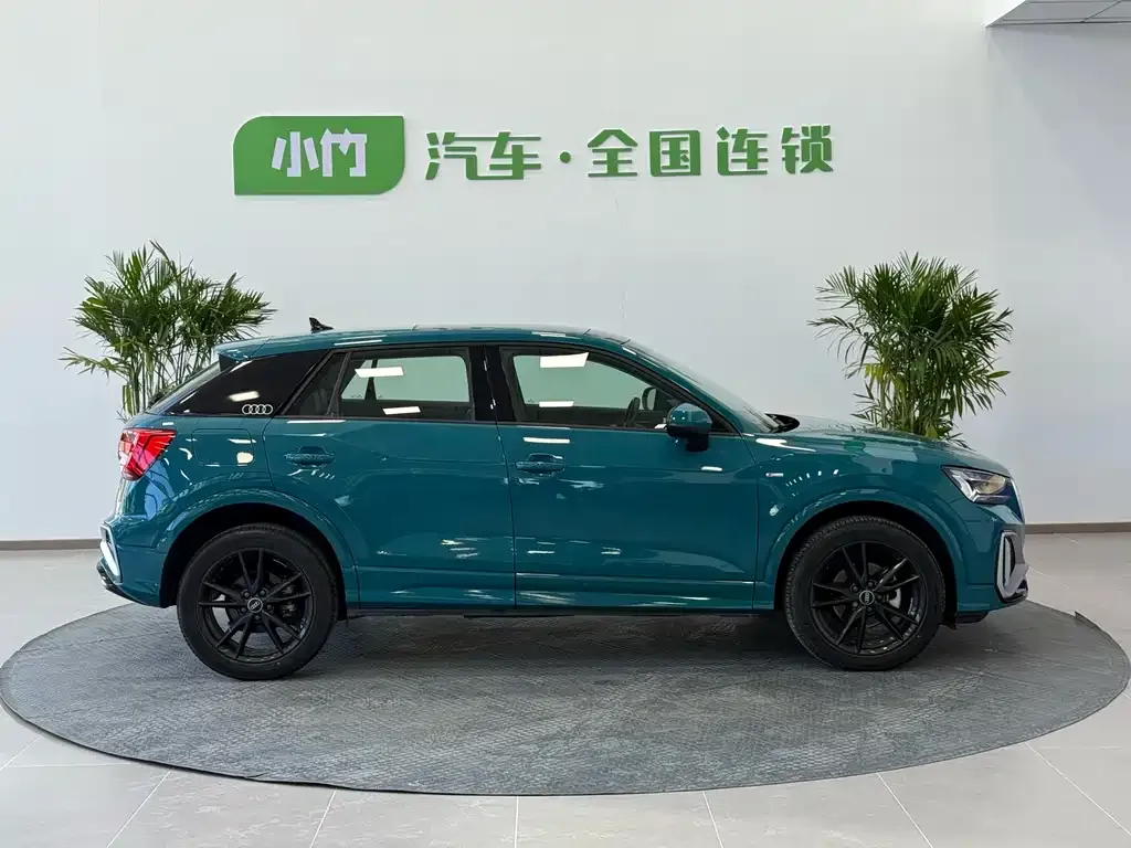Audi Q2L 2023 из CN, фото 4