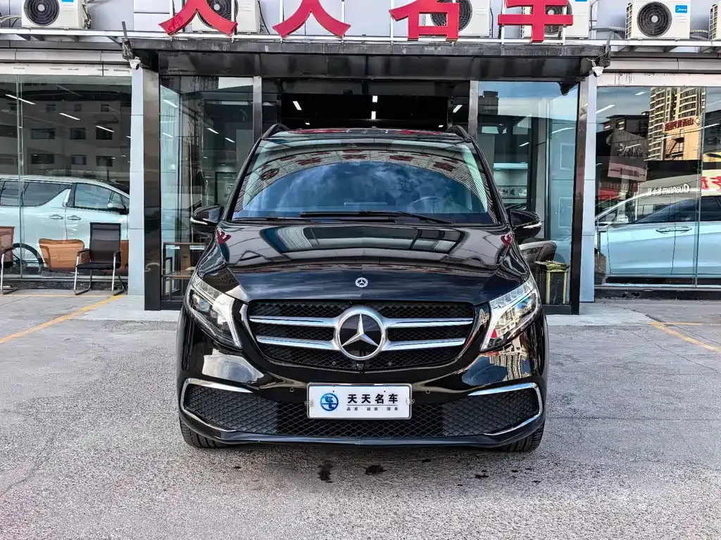 Mercedes-Benz V-Class 2022 из CN, фото 2