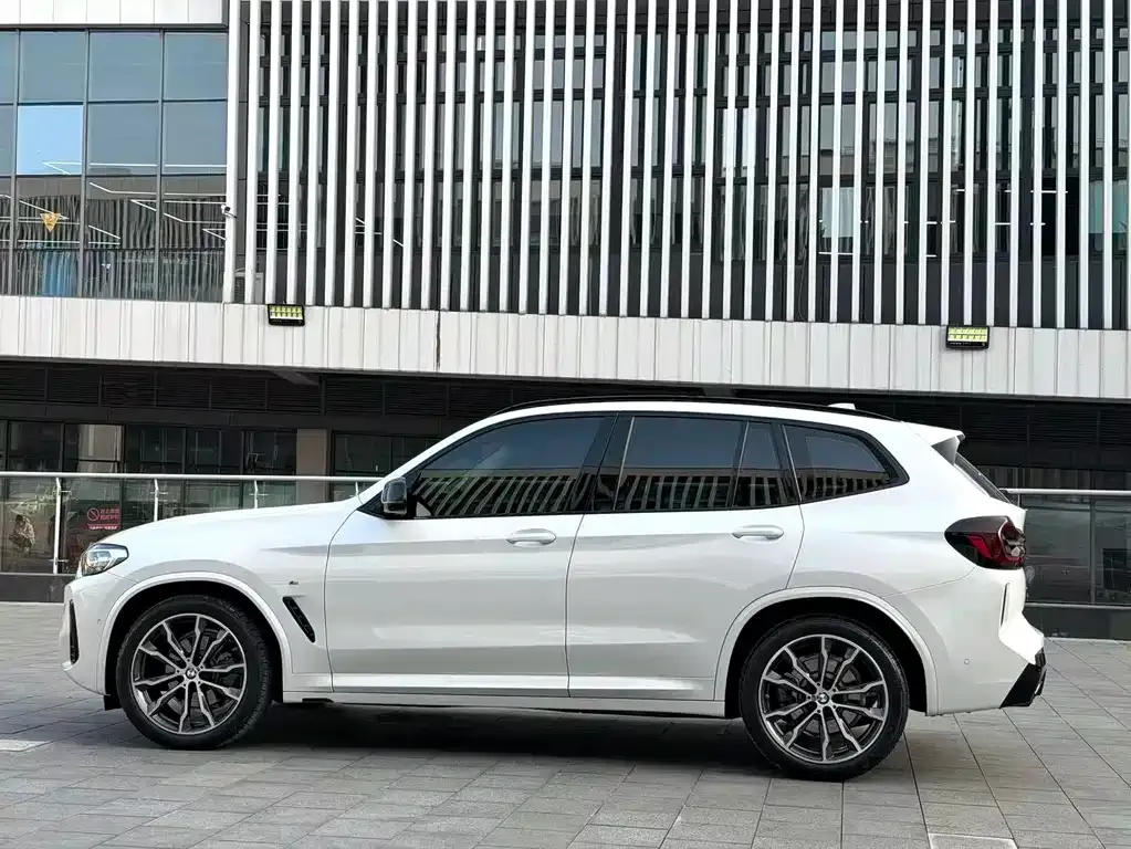 BMW X3 — фото 10