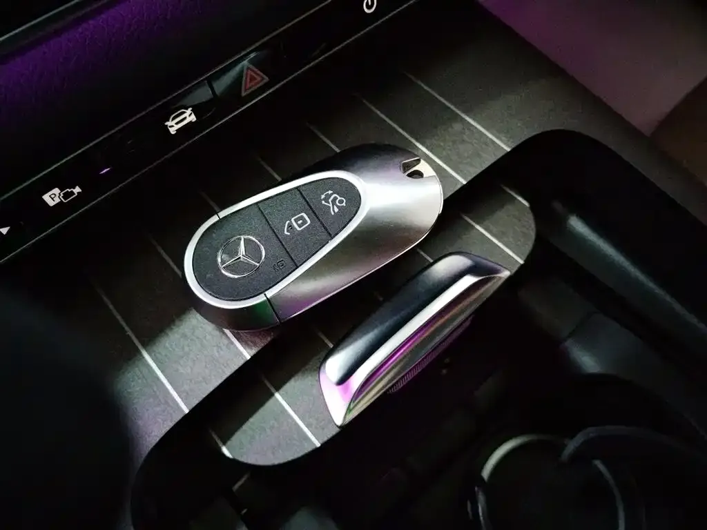 Mercedes-Benz E-Class 2024 из CN, фото 9