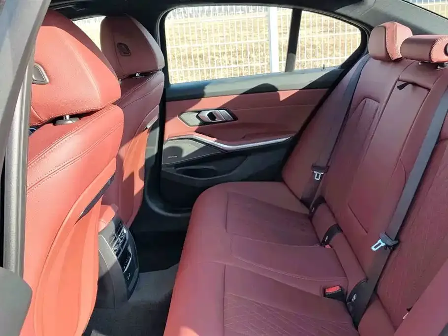 BMW 3 Series 2025 из CN, фото 6