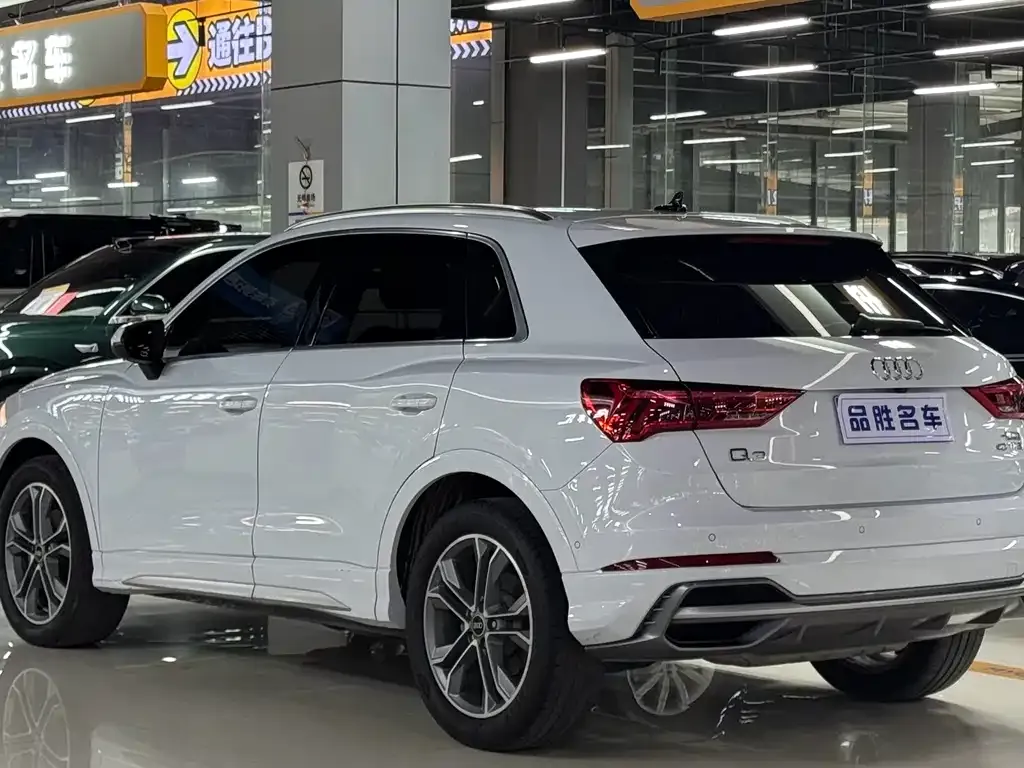 Audi Q3 2021 из CN, фото 4