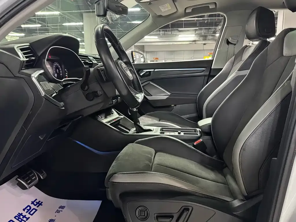 Audi Q3 2021 из CN, фото 8
