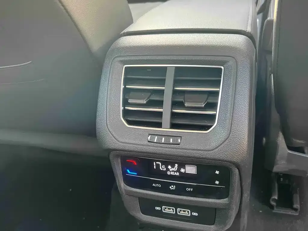 Volkswagen Tayron 2023 из CN, фото 6