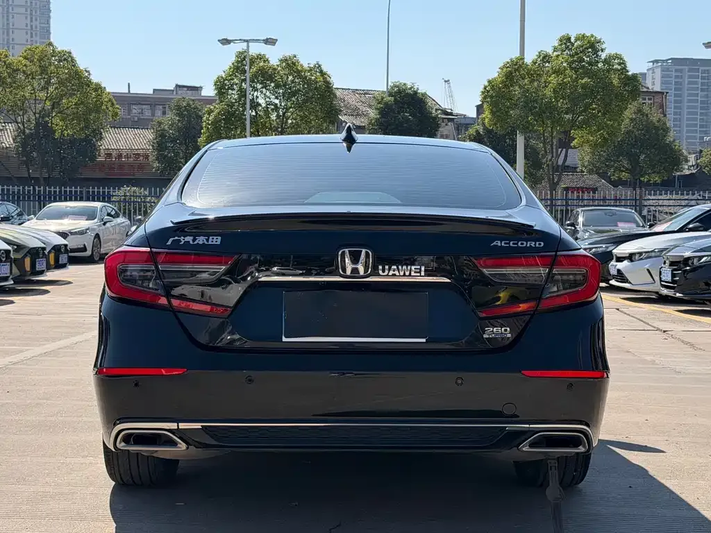 Honda Accord — фото 5