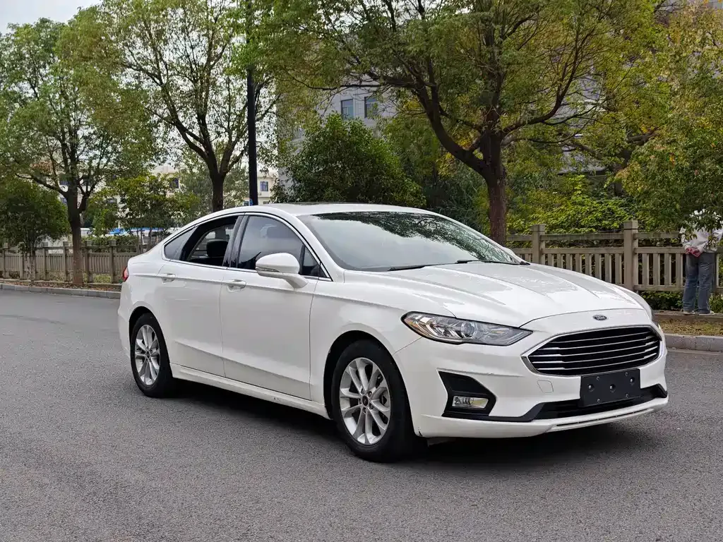 Ford Mondeo 2021 из CN, фото 3