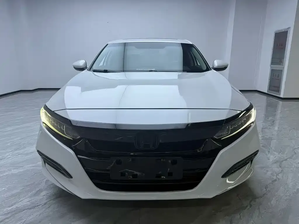 Honda Accord 2021 из CN, фото 2