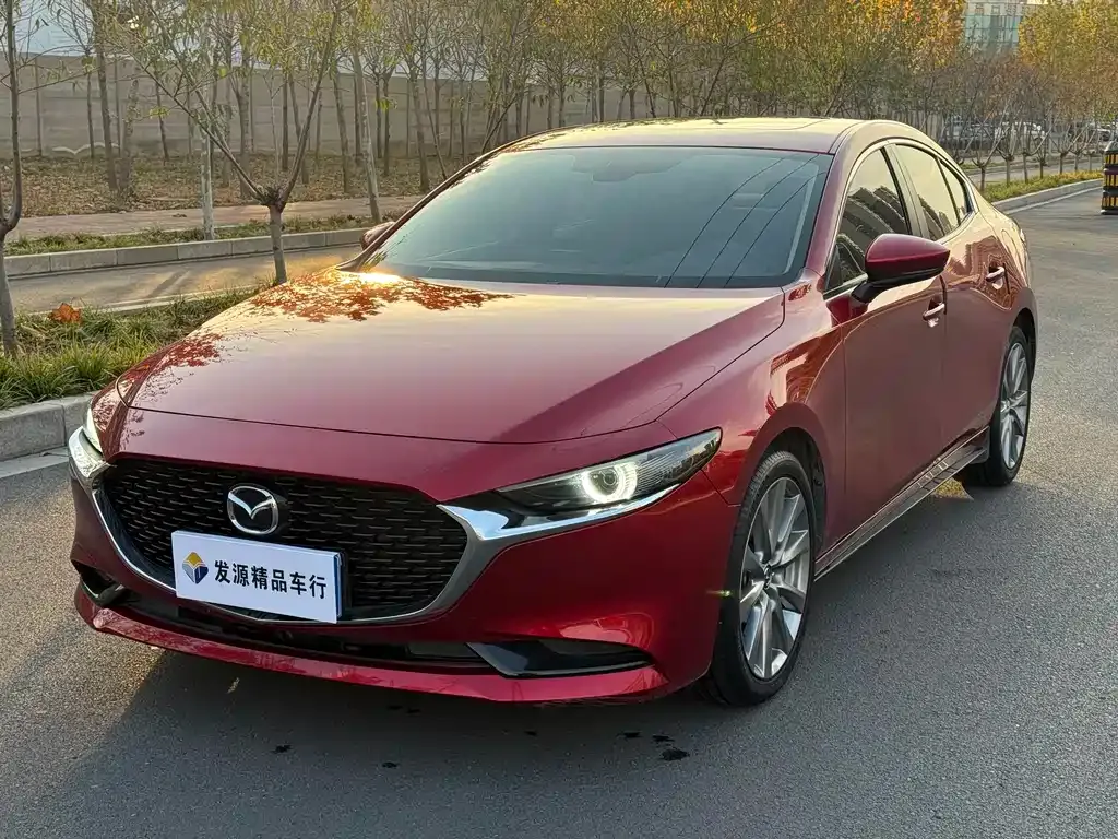 Mazda 3 Axela 2022 из CN, фото 1