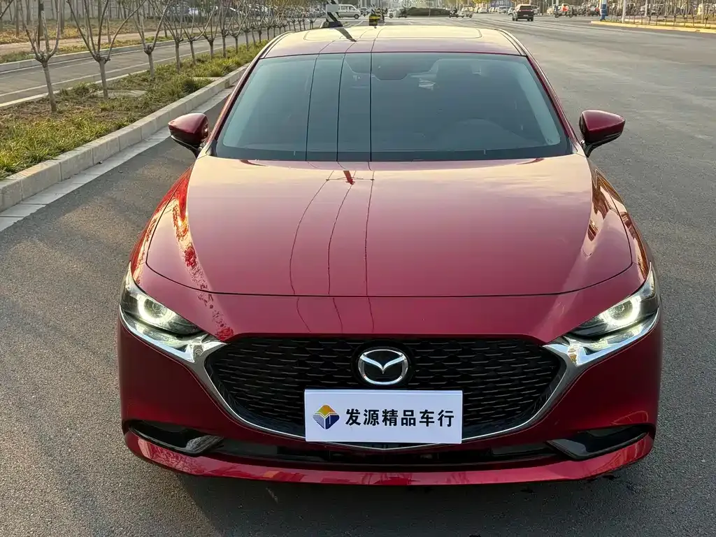 Mazda 3 Axela 2022 из CN, фото 2