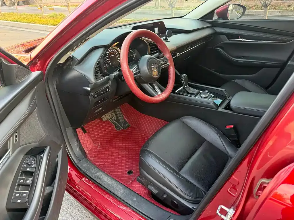 Mazda 3 Axela 2022 из CN, фото 4