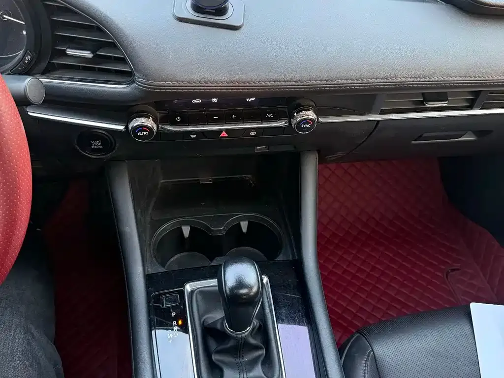 Mazda 3 Axela 2022 из CN, фото 8